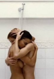 Lezbiyenler Ateşli Oda Erotik Film İzle